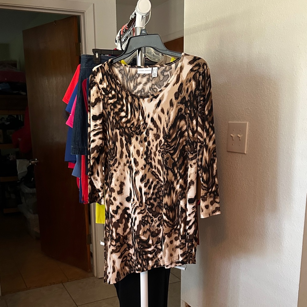Susan Graver 3/4 Sleeve Knit Tunic Top